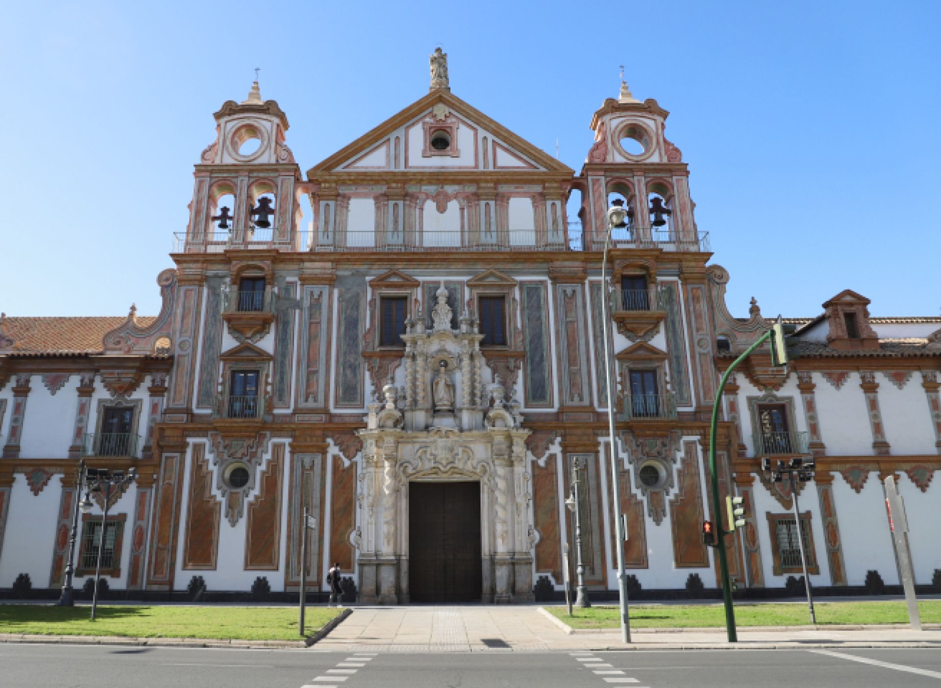 Asesoramiento financiero a instituciones